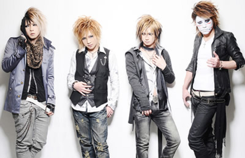 喜矢武豊の元カノは美人だが彼女は イケメンだがすっぴんと性格は